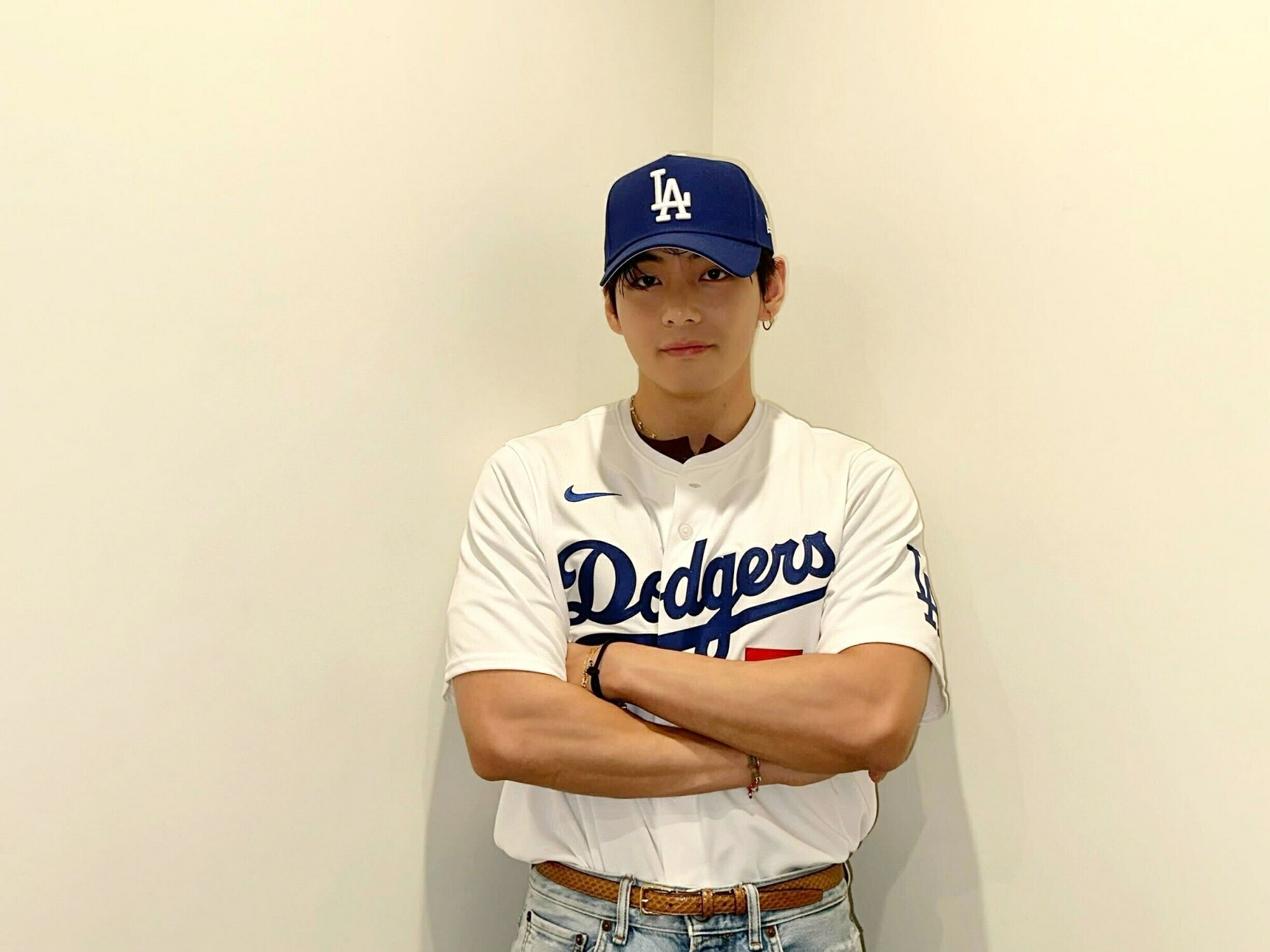 ミ*ノ様 ドジャーススタジアム限定　配布品　ベッツリング　V BTS始球式 BTS・V、ドジャース始球式で豪快な左腕ピッチング！完璧投球に
