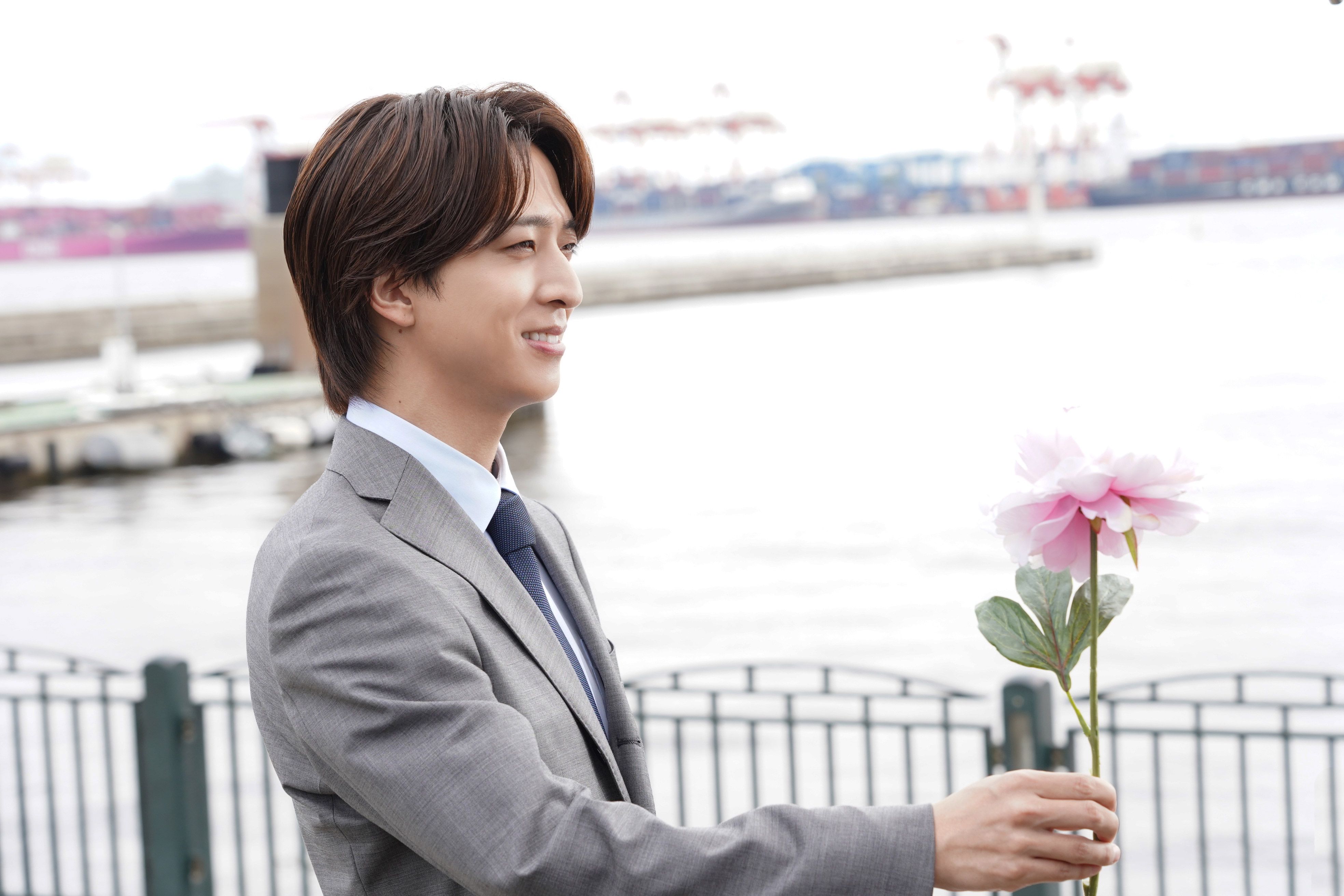 吉井和哉、約12年ぶりオリジナルアルバム12/9発売決定！ 全国ホール