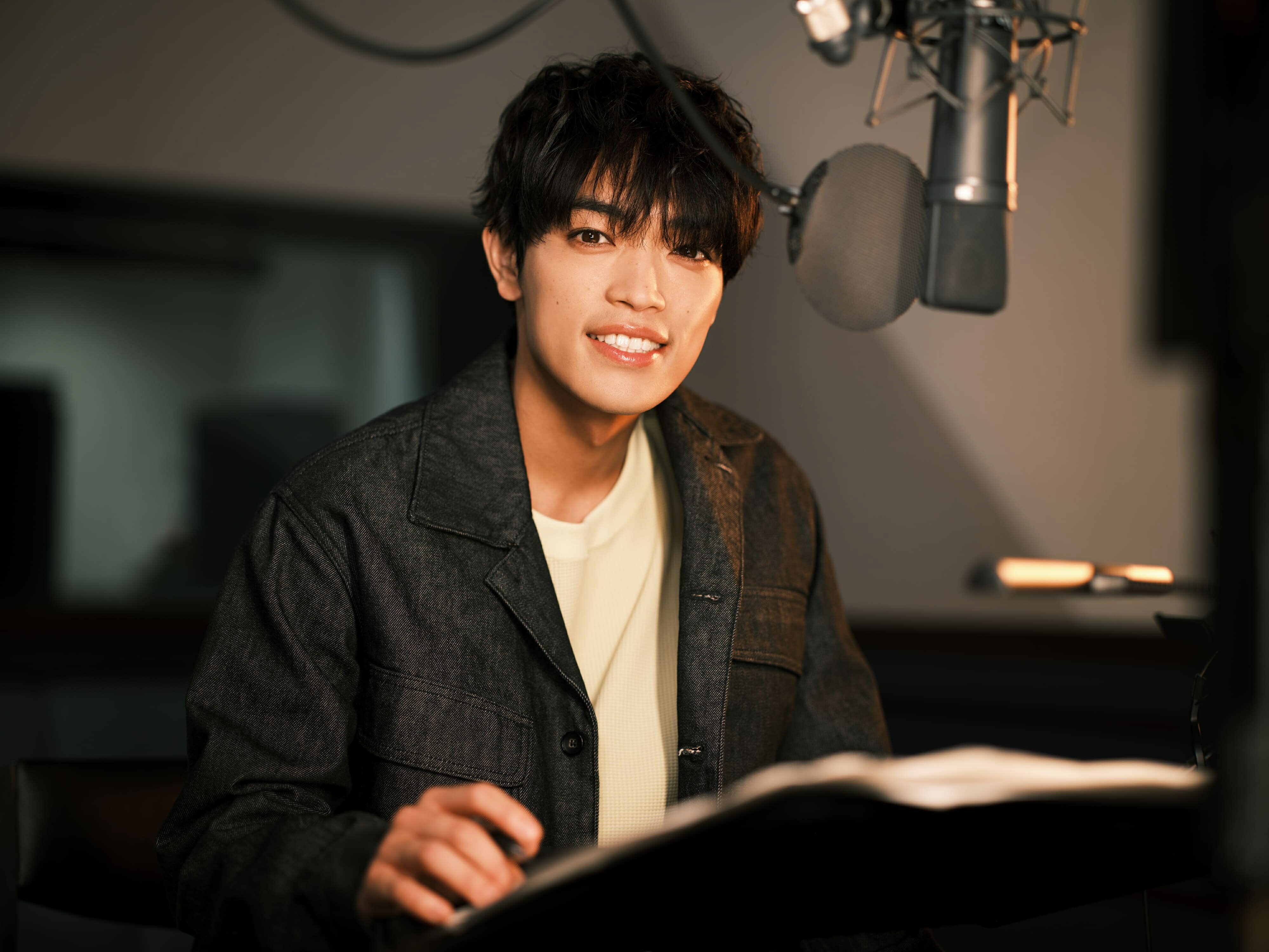 佐藤勝利1st写真集「A Bird on Tiptoe」の予約受付が9/17からスタート