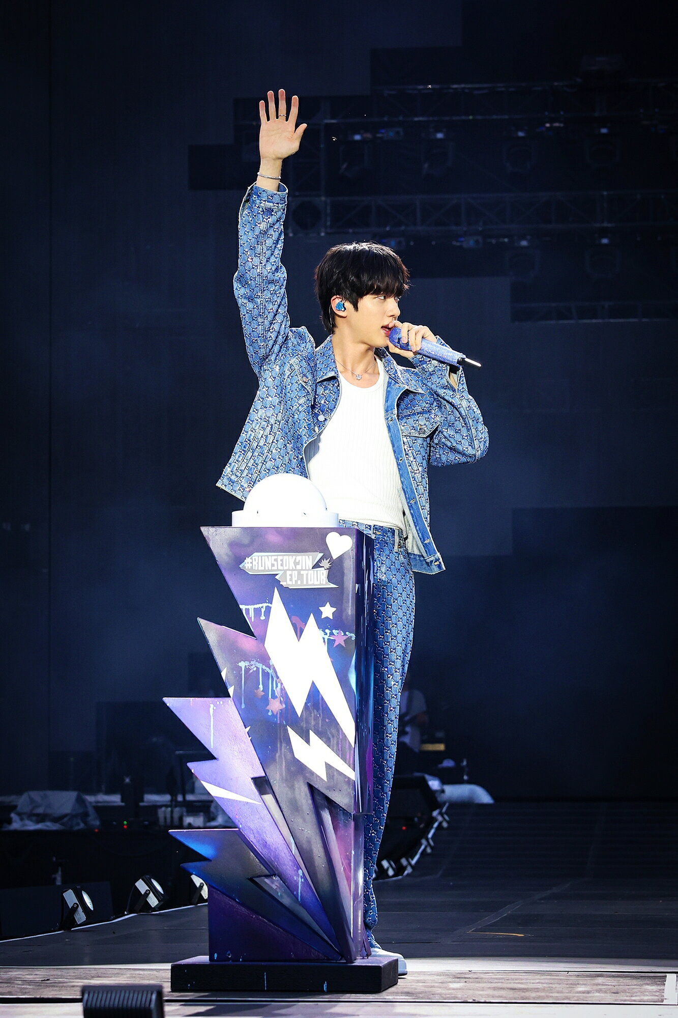 RUNSEOKJIN_EP.TOUR in JAPAN スローガン 2枚セット - メルカリ