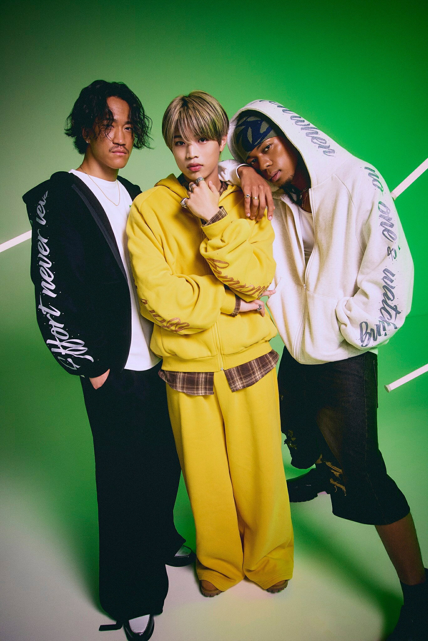 PSYCHIC FEVER 渡邉廉＆半田龍臣の手渡しイベント開催！「EVRIS」と