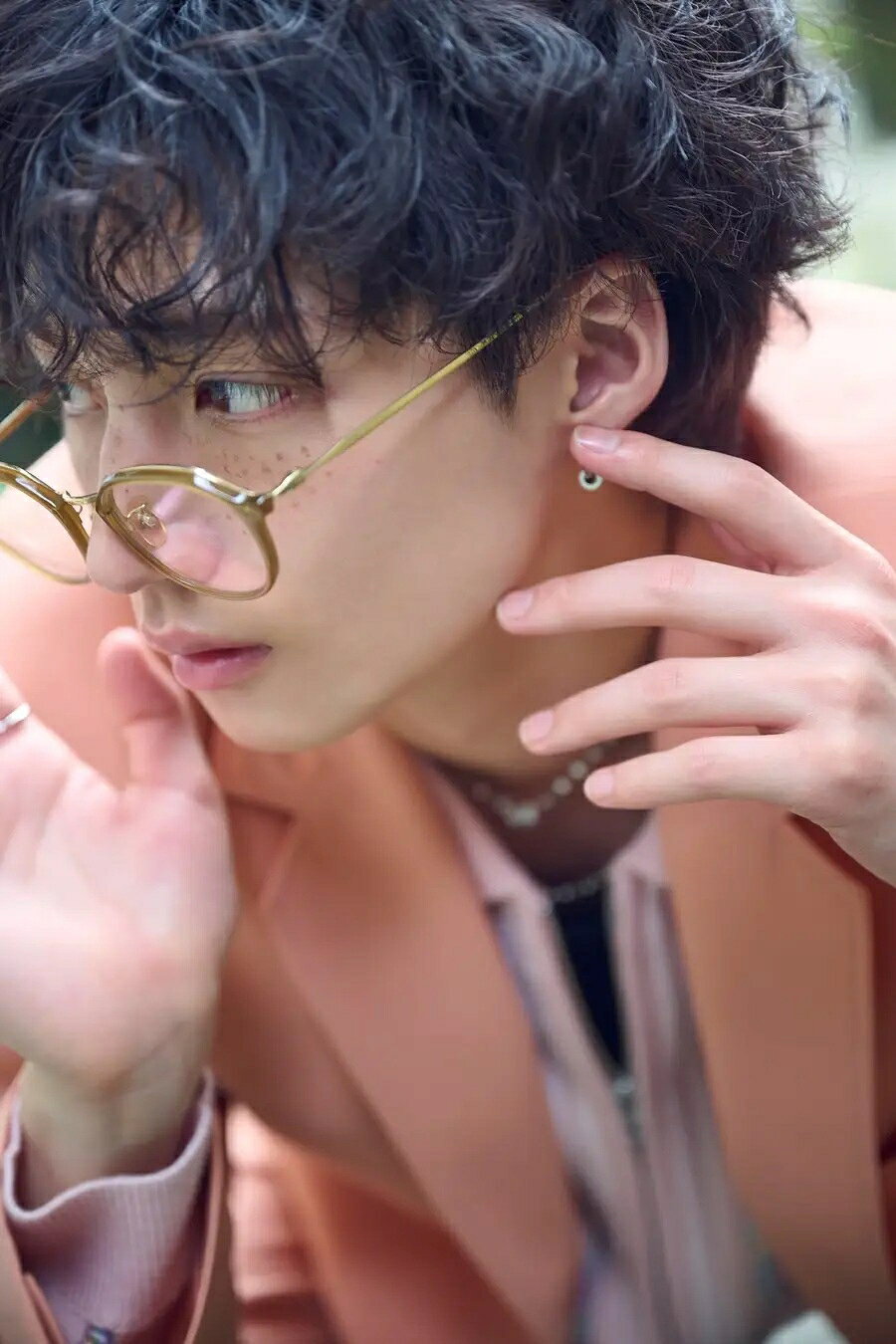 志賀李玖1st写真集が4/17に発売♡ 本人登壇の記念イベントも開催 - 推し楽