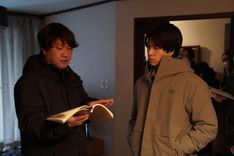 重岡大毅は「とにかく話しやすい」 近藤亮太監督が語る現場での姿