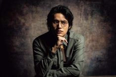 岩上に立つ Amazon.co.jp: 光る風 上 (ちくま文庫 や 23-1) : 山上 たつひこ