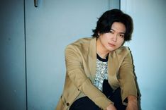 加藤シゲアキ エドモン 舞台『エドモン』加藤シゲアキがスランプ中の“書けない”劇作家に
