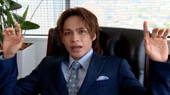 上田竜也“社長”の笑顔に社員もメロメロ♡「カネカQ10®果実グミ」Web
